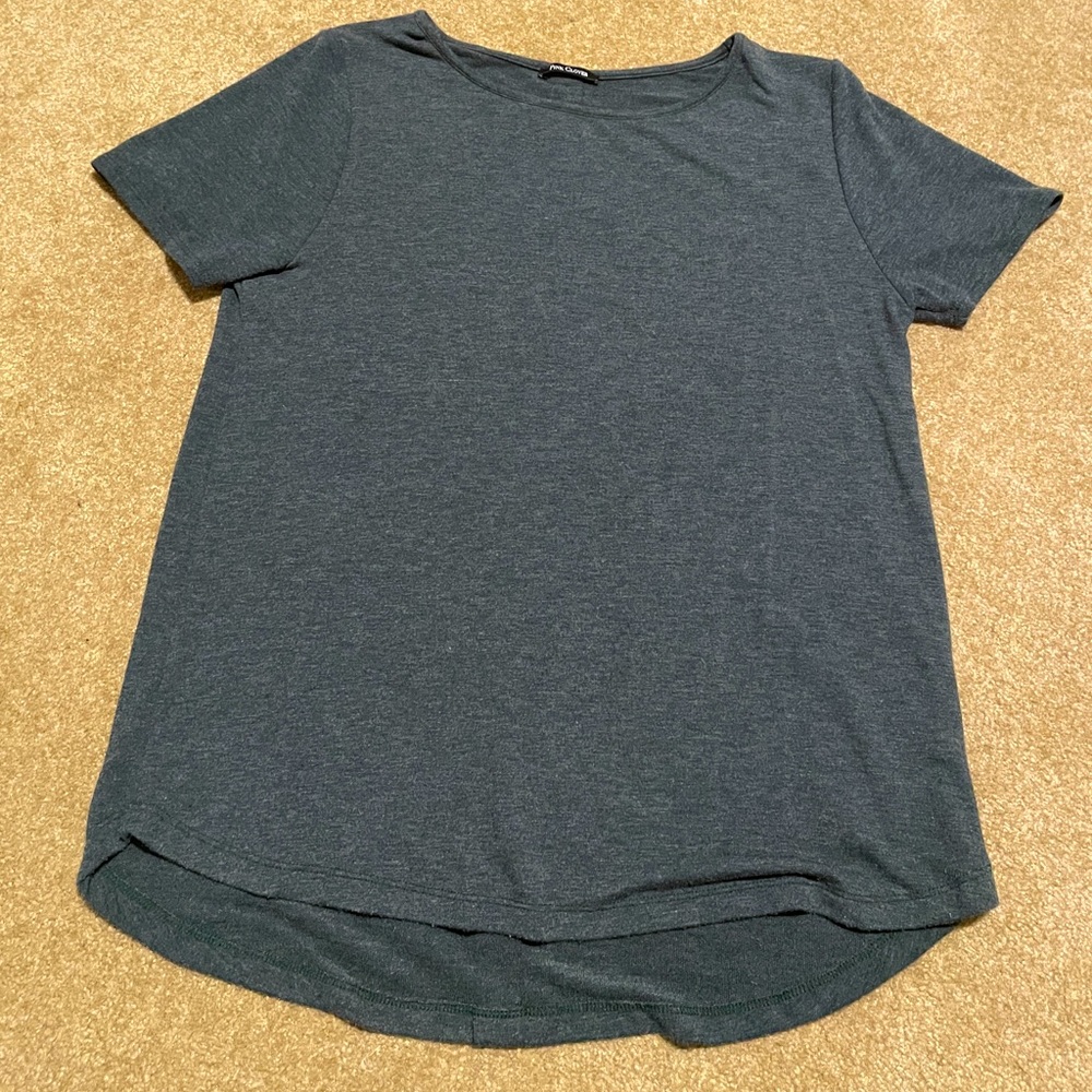 Button Back Detail Knit Tee